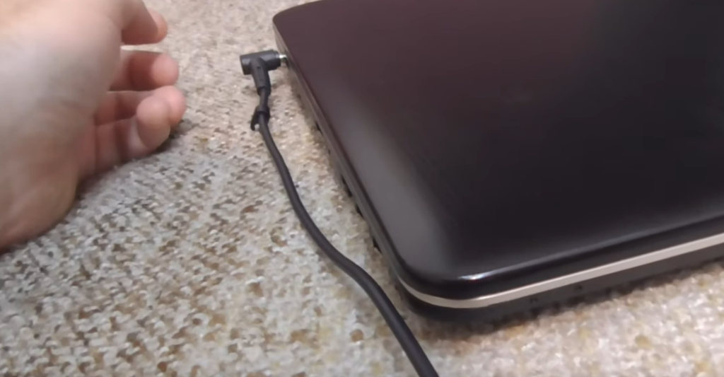 Fix a Loose Plug in the Laptops Charging Port